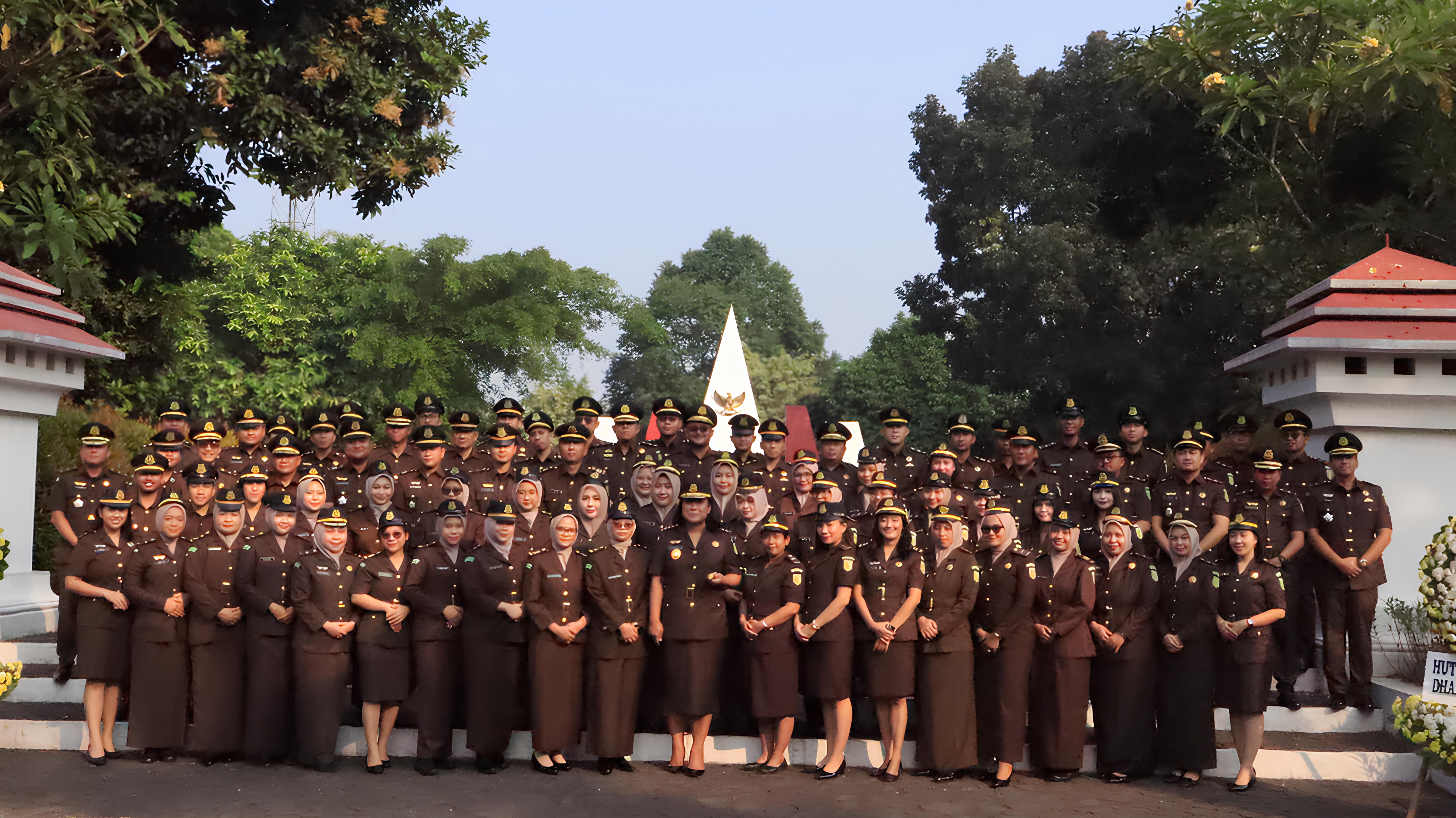 MEMPERINGATI HARI BHAKTI ADHYAKSA KE-64 DAN HUT IKATAN ADHYAKSA DHARMAKARINI KE-XXIV